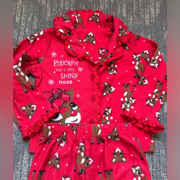 Rudolph the Red Nosed Reindeer Pajama bundle size 2T/3T - Picture 3 of 12